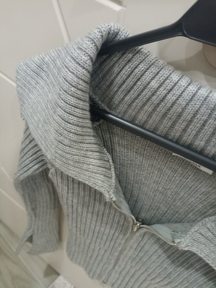 Gri Örgü Kadın Yarım Fermuarlı Kazak - Görsel 2