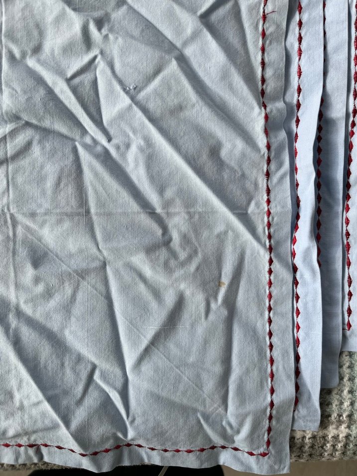 Nakışlı Beyaz Gri Masa Örtüsü Takımı - Görsel 2