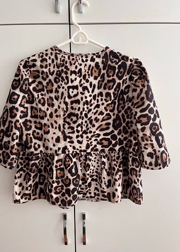 l Beden kahverengi Renk Leopar Desenli Bağcıklı Mini Bluz