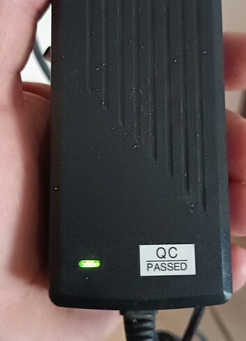 Diğer 12v 3000ma adaptör