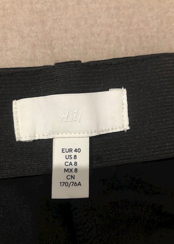 H&M Siyah Kadın Kumaş Pantolon Normal Kesim