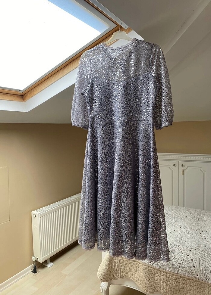 Gri midi boy elbise - Görsel 3