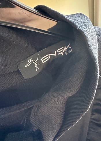 Uzun Siyah Keten Fırfırlı Elbise - Görsel 4