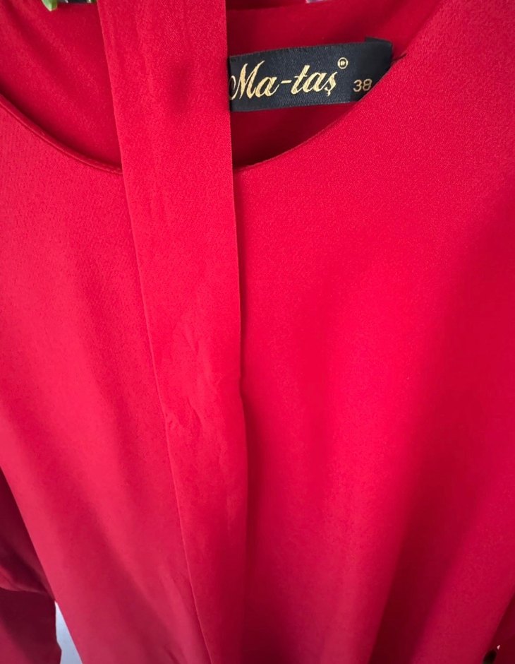 Kırmızı abiye - Görsel 2