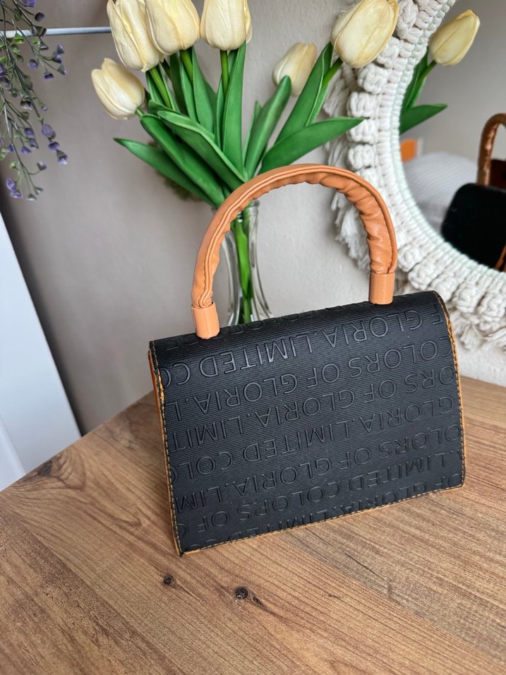 Siyah Deri Kadın El Çantası - Görsel 2