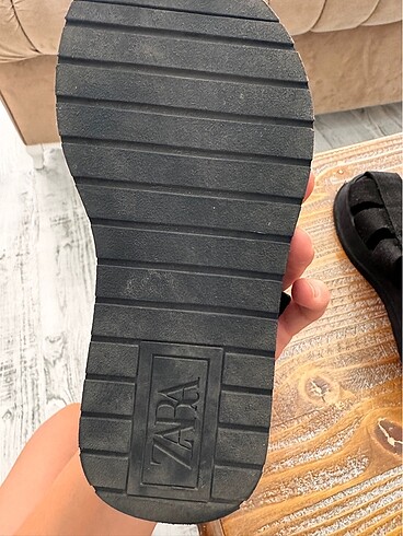 29 Beden siyah Renk Zara çocuk sandalet