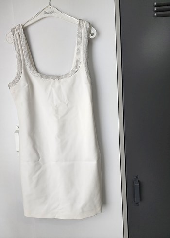 Zara Mini Beyaz Kadın Payetli Sporcu Üstü