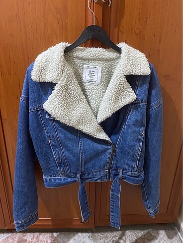 Pull&Bear kısa ceket