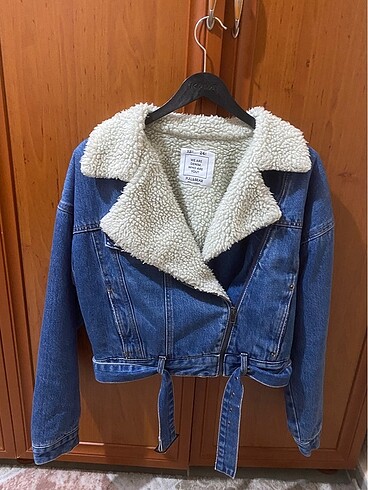 Pull and Bear Pull&Bear kısa ceket