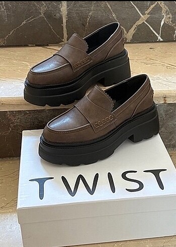 Twist Unisex loafer