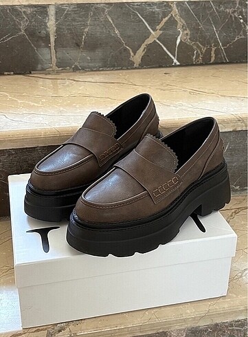 Unisex loafer