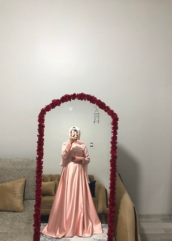 Uzun Pembe Çiçekli Tesettür Nişan Elbisesi - Görsel 2