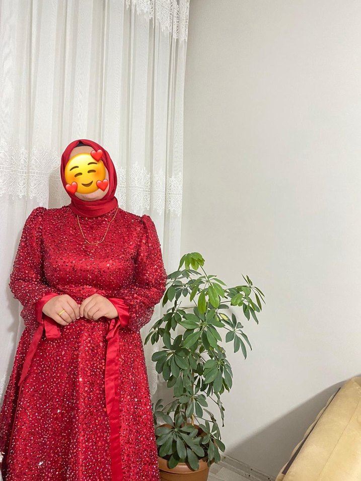 Uzun Kollu Kırmızı Tesettür nişan Elbisesi - Görsel 2