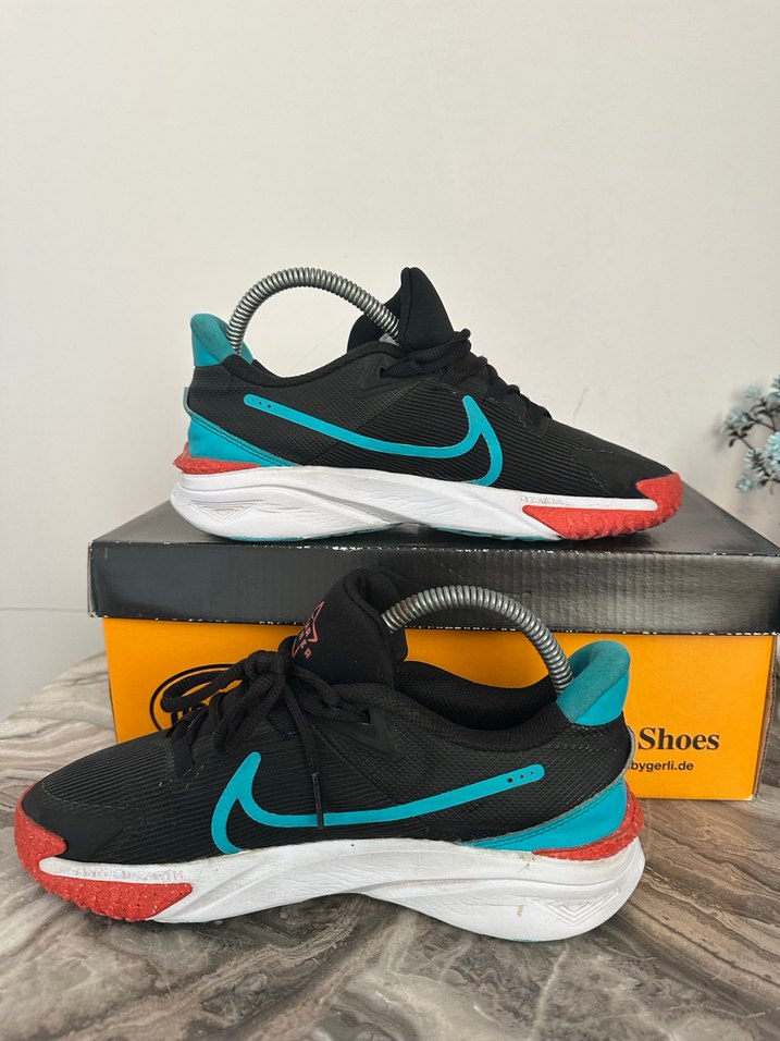 Nike Spor Ayakkabı - Görsel 2