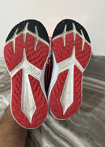 Nike Kırmızı Nike Bağcıklı Spor Ayakkabı