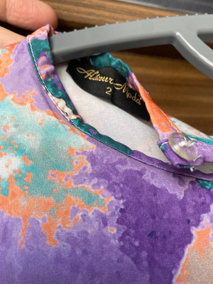 Renkli Batik Desenli Tunik - Görsel 2