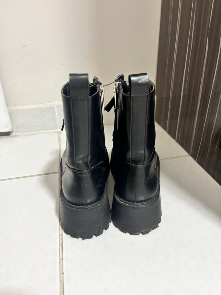 Siyah Zara bot - Görsel 4