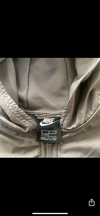 11-12 Yaş Beden Nike orjinal kapüşonlu swet