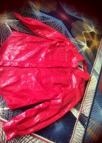 Düğmeli Parlak Kırmızı Kadın Deri Ceket - Görsel 4
