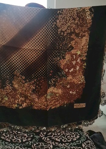 Siyah Dantel Detaylı Bohem Kadın Fular - Görsel 3