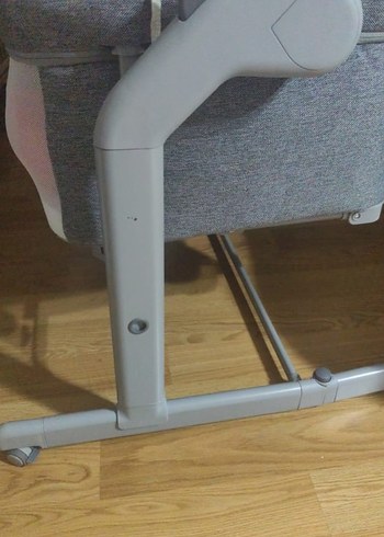 Gri Yan Yataklı Bebek Beşiği - Görsel 6