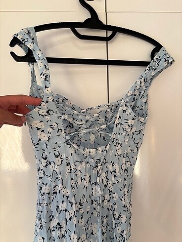 xs Beden Bershka yazlık elbise