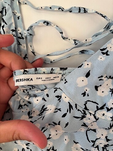xs Beden mavi Renk Bershka yazlık elbise