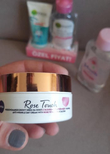 Yüz Bakım Seti Ve Vücut Yağı - Görsel 2