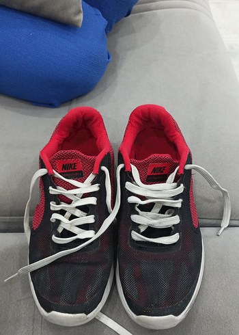 Nike Nike Kadın Kırmızı Spor Ayakkabı
