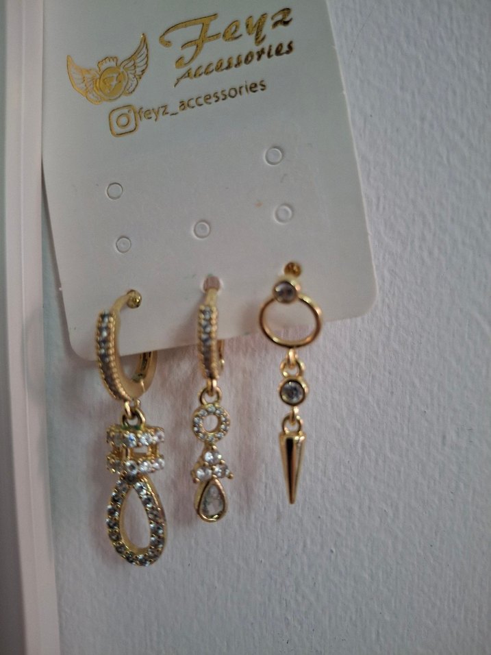 Altın Renk Mini taşlı 3 lü Küpeler - Görsel 5