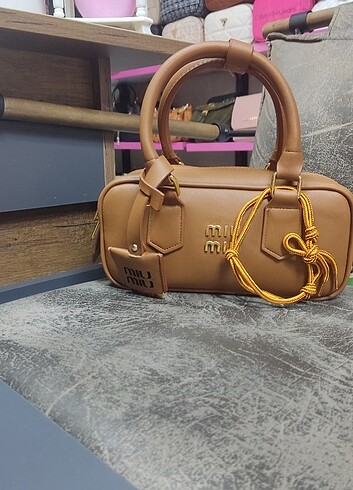 Miu miu çanta 