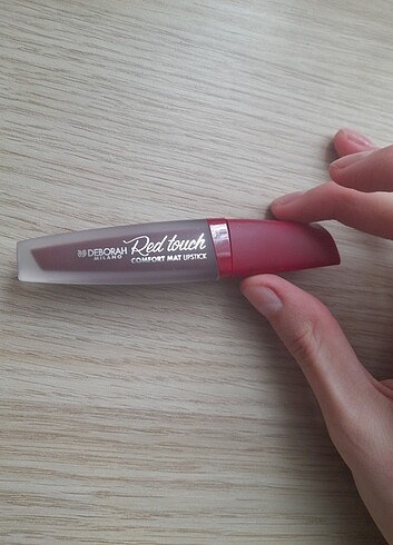 Deborah Red Touch No:09