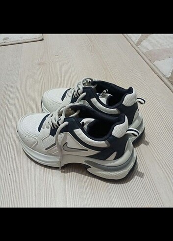 37 Beden beyaz Renk Nike Ayakkabı