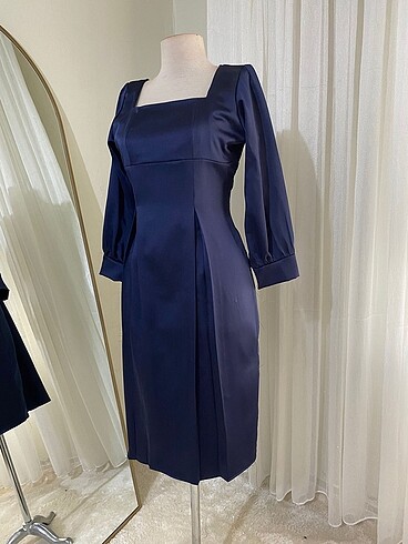 Lacivert Saten elbise - Görsel 2