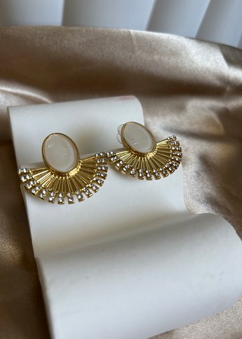 Zara Mini Altın Boncuklu Vintage Küpe
