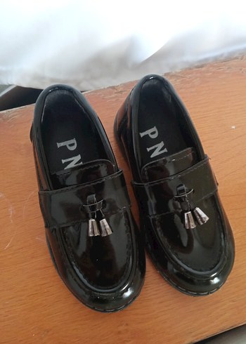 Parlak Siyah Tokalı Erkek Çocuk Özel Ayakkabı - Görsel 3