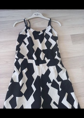 siyah beyaz desenli tulum - Görsel 3