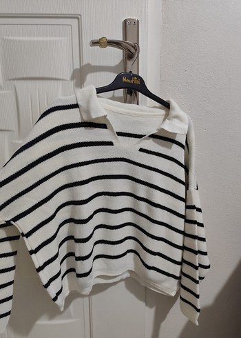 Çizgili Beyaz Pamuklu Kadın Kazak - Görsel 2