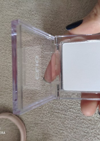 CLIO pudra - Görsel 2