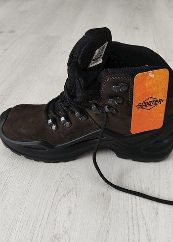 Scooter Kadın Bot - Görsel 3