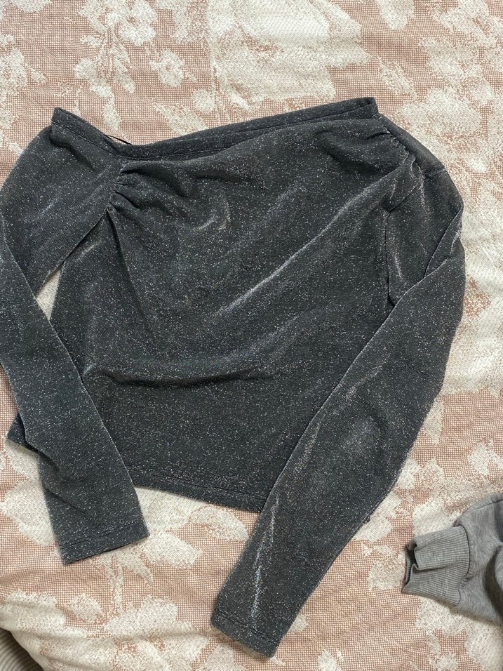 Uzun Kollu Gri ısıltılı Drapeli Bluz ARKA TARAFI TRANSPATAN!! - Görsel 2