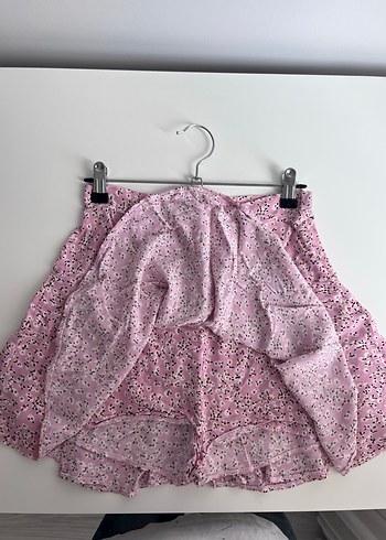Diğer Pembe çiçekli Mini Fırfırlı Etek (şortlu)