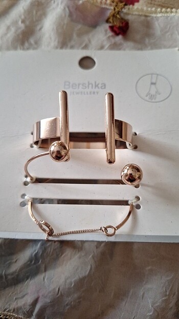 BERSHKA BİLEKLİK 