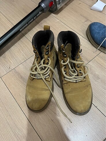 37 Beden camel Renk Dockers bot
