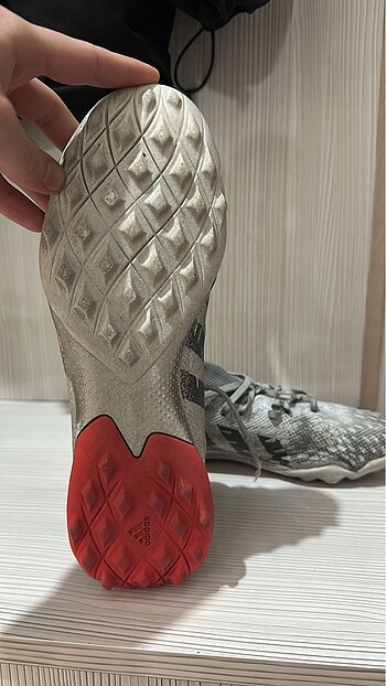 Adidas krampon