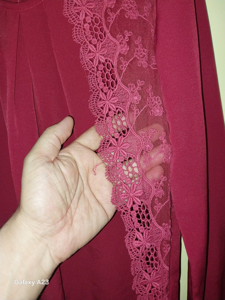 Bordo Dantel Detaylı Kadın Bluz - Görsel 2