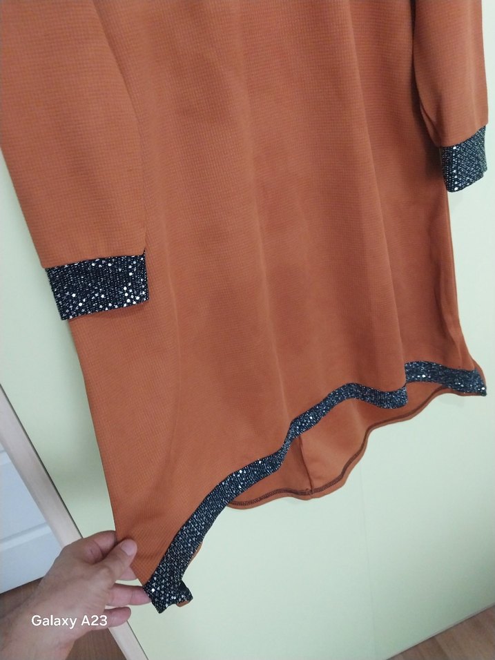 Uzun Kollu Kahverengi Süet Tunik - Görsel 2