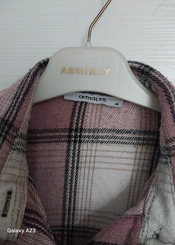 Düğmeli, Uzun Kollu Pembe Kadın Gömlek - Görsel 4