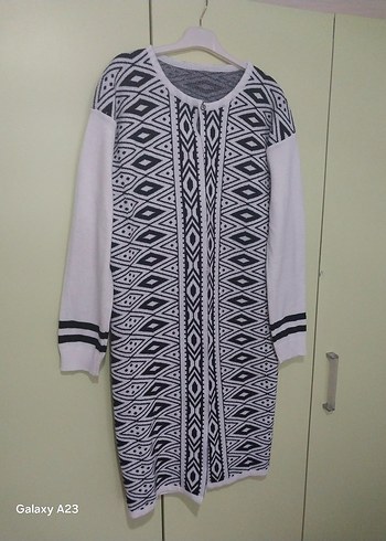 Desenli Bohem Uzun Örgü Kadın Hırka - Görsel 2