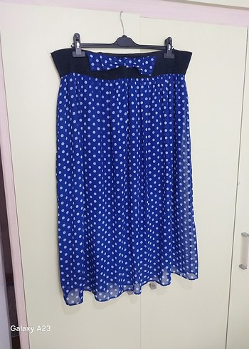 Mavi Piliseli Midi Etek - Görsel 2